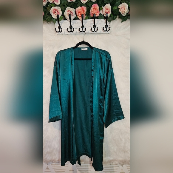 La Senza Classic Teal Satin Mini Robe w/Tie Belt - Picture 5 of 8